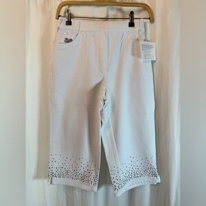 Dream Jeans Quacker Factory White Shorts with Colorful Dots